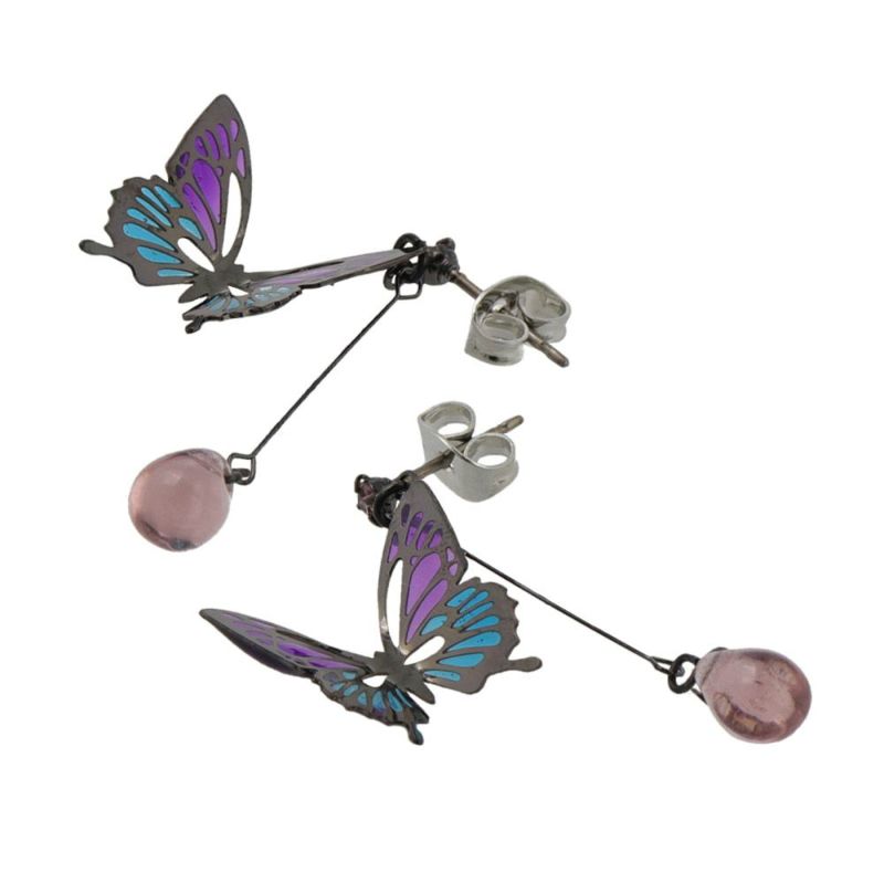 ピアス ニッケルフリー 透かし バタフライ 蝶 ストーン チタンポスト スタッドピアス