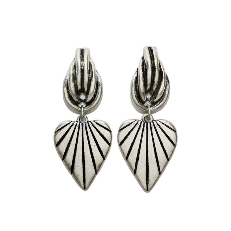 【LIMITED NUMBER】ピアス ニッケルフリー ハート チタンポスト スタッドピアス