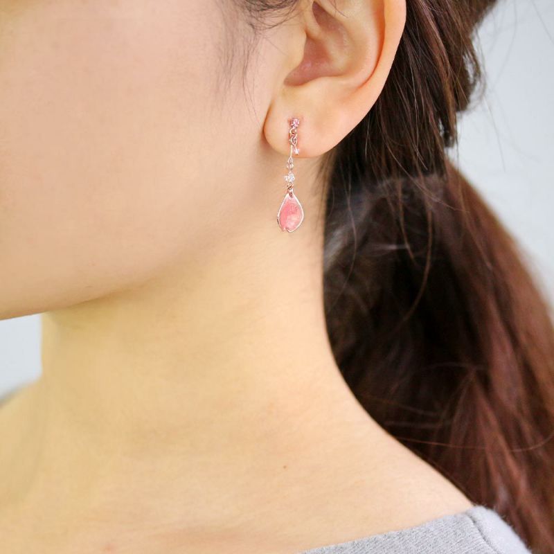 ピアス ニッケルフリー 桜 花弁 ワイヤー フラワー ビーズ アシンメトリー チタンポスト スタッドピアス