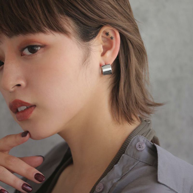 ピアス ミラーメタル 幅広 カーブ チタンポスト C型 スタッドピアス