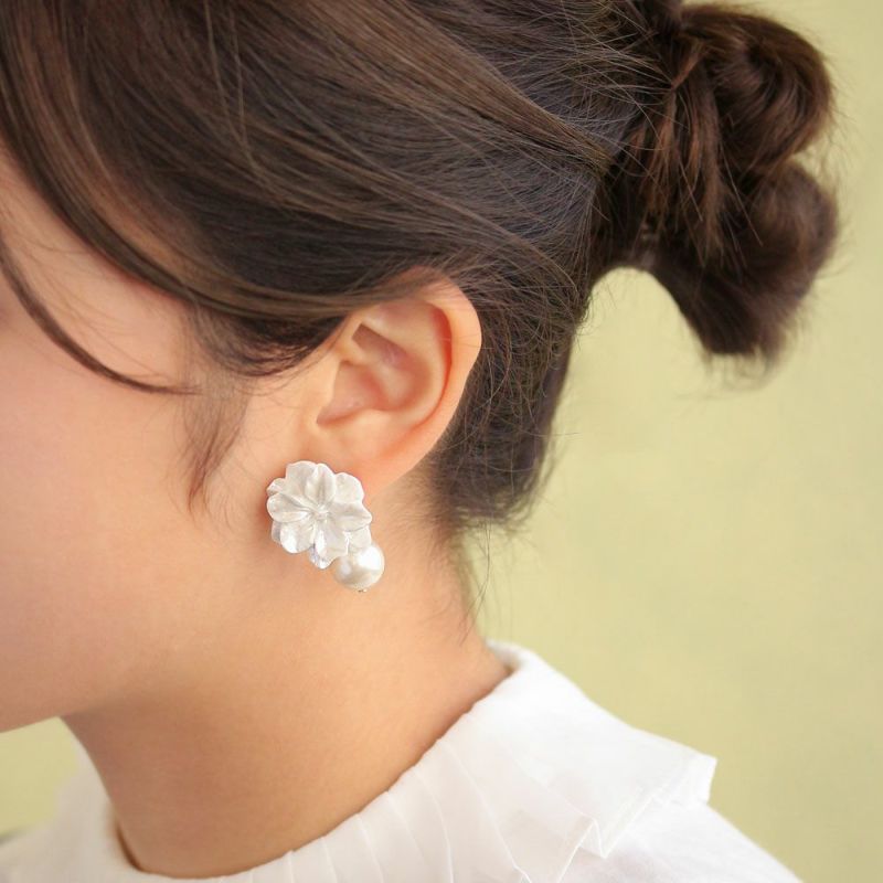 ピアス ニッケルフリー 桜 パール チタンポスト バックキャッチ スタッドピアス