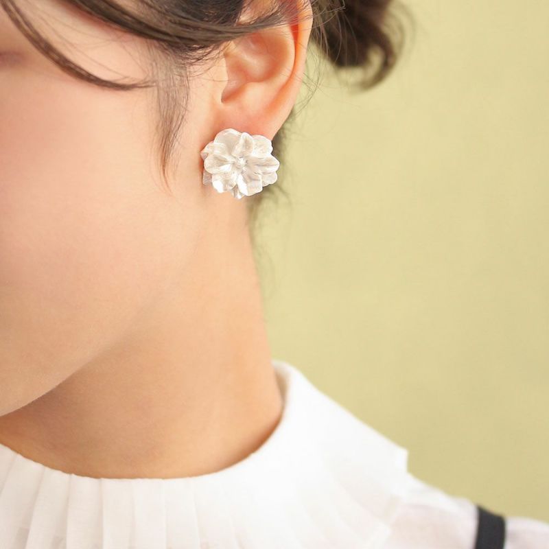 ピアス ニッケルフリー 桜 パール チタンポスト バックキャッチ スタッドピアス