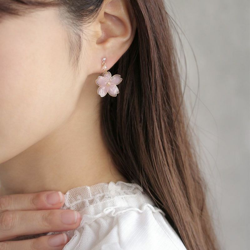 イヤリング 桜 ストーン 樹脂ノンホールピアス