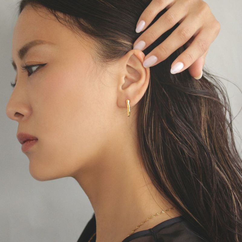 【Finobelle】Stainless Luxe ピアス ソフト ライン サージカルステンレスポスト スタッドピアス