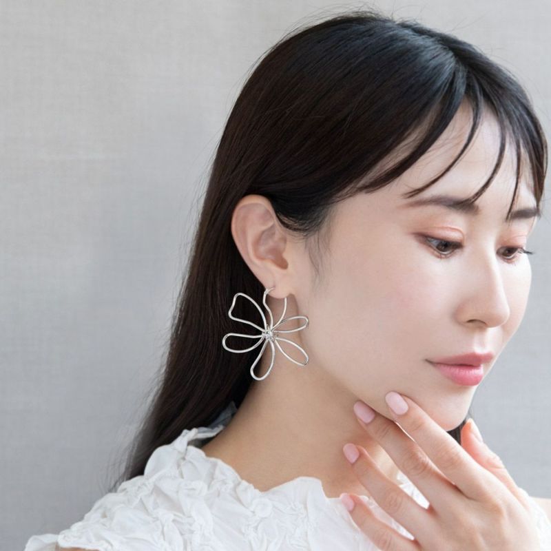 ピアス ニッケルフリー メタル 花 フラワー ビッグ ステンレスポスト スタッドピアス