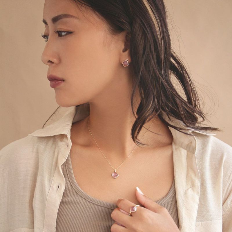 【Finobelle】Crystallia/Light Color ピアス ニッケルフリー ゴールド厚メッキ ガラス スクエア パープル チタンポスト スタッドピアス