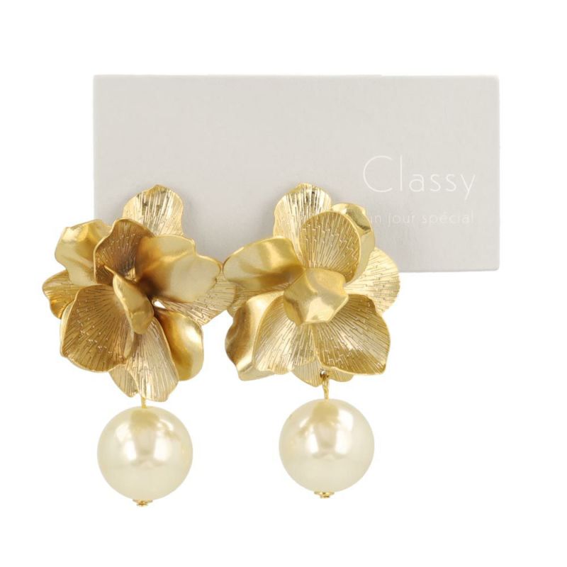 Classy GARDEN ピアス ニッケルフリー フラワー メタル ボリューム パール チタンポスト スタッドピアス