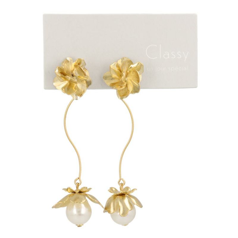 Classy GARDEN ピアス ニッケルフリー フラワー メタル ウェーブ パール チタンポスト スタッドピアス