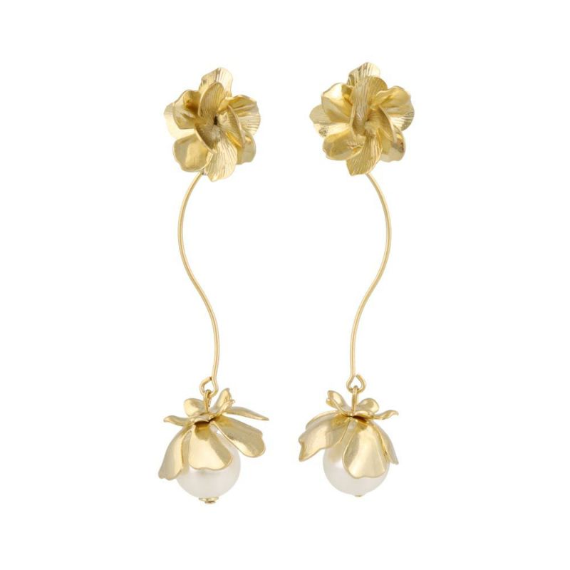 Classy GARDEN ピアス ニッケルフリー フラワー メタル ウェーブ パール チタンポスト スタッドピアス