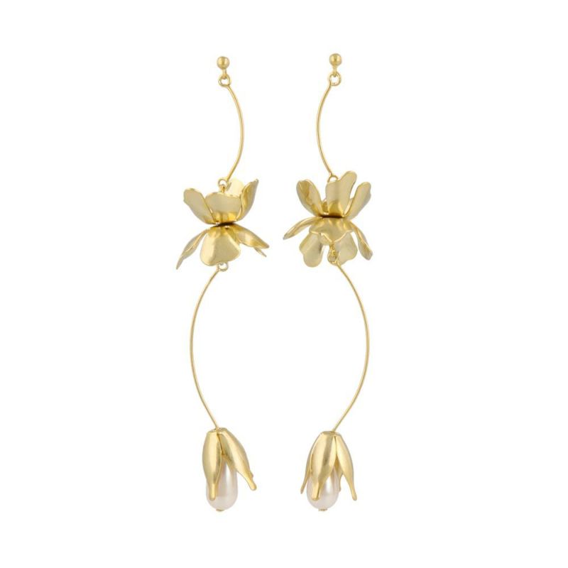 Classy GARDEN ピアス ニッケルフリー フラワー メタル ウェーブ ドロップ パール ロング チタンポスト スタッドピアス