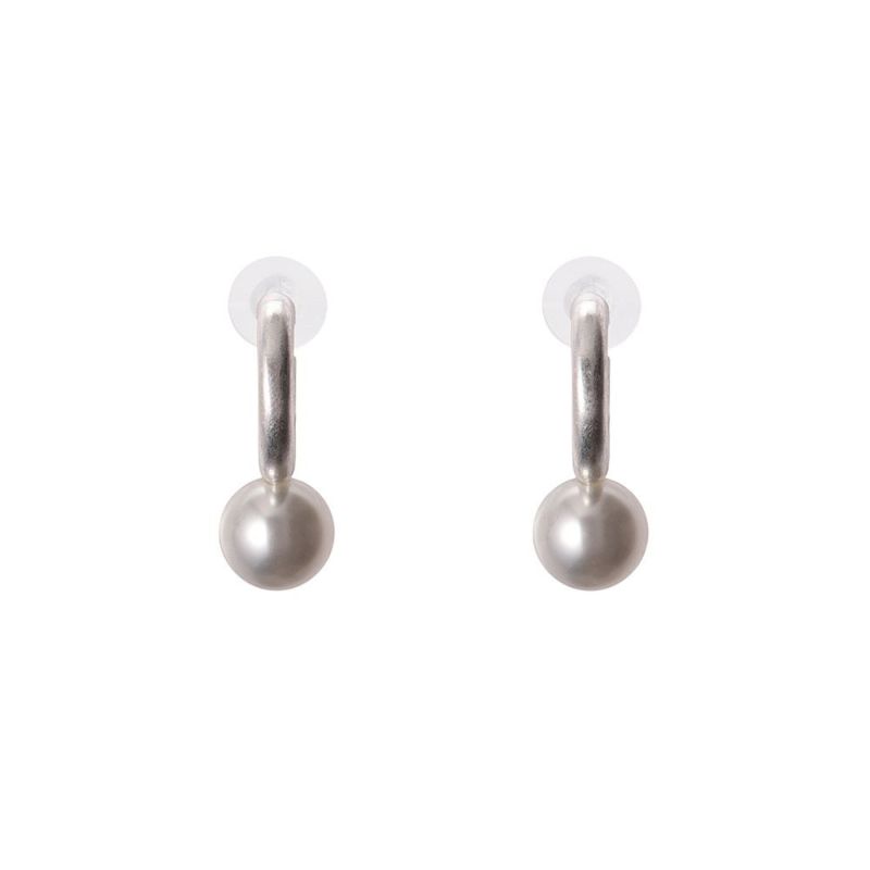 【LIMITED NUMBER】MOON ピアス ニッケルフリー マットメタル フルムーン ボール チタンポスト スタッドピアス