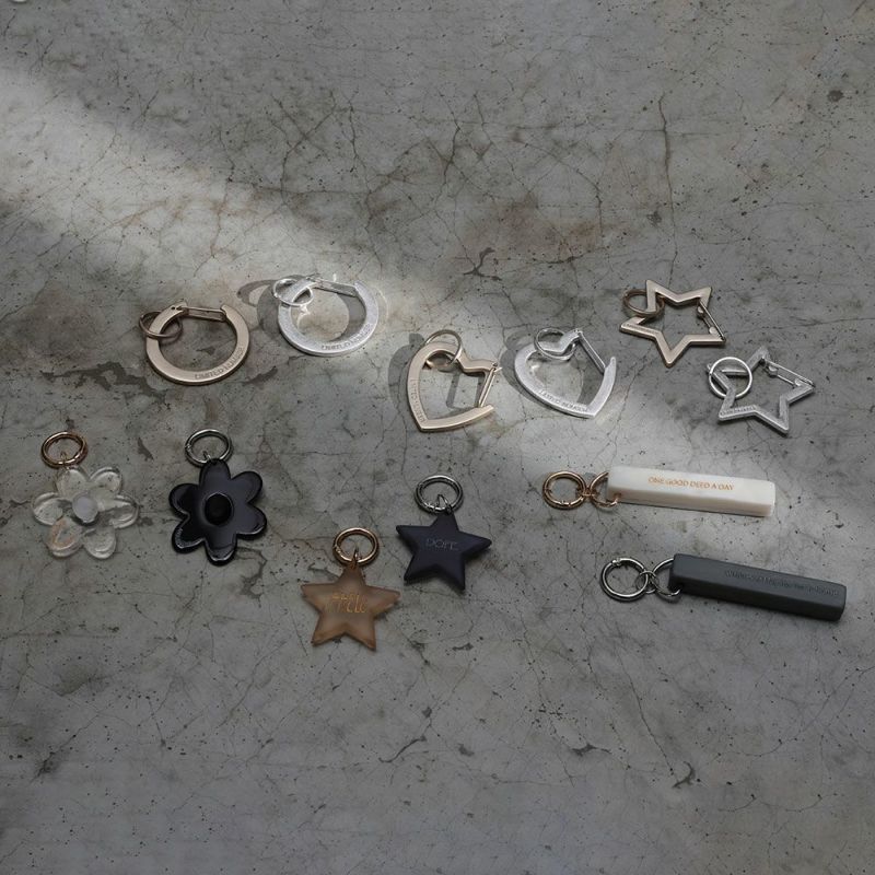 【LIMITED NUMBER】MELLOW-KEYCHARM フラワー メッセージ カラビナ キーリング キーチャーム