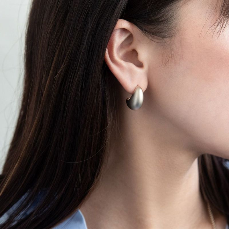 ピアス ニッケルフリー sable gold ムーン ステンレスポスト スタッドピアス