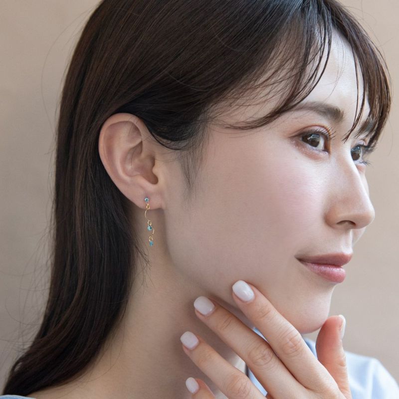 樹脂ピアス キュービックジルコニア カラー ストーン カーブ ワイヤー ウェーブ スタッドピアス