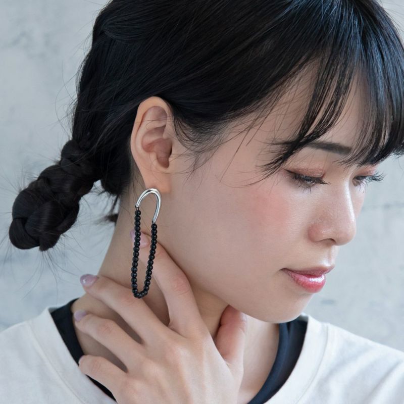 ピアス ニッケルフリー メタル ビーズ オーバル チタンポスト スタッドピアス