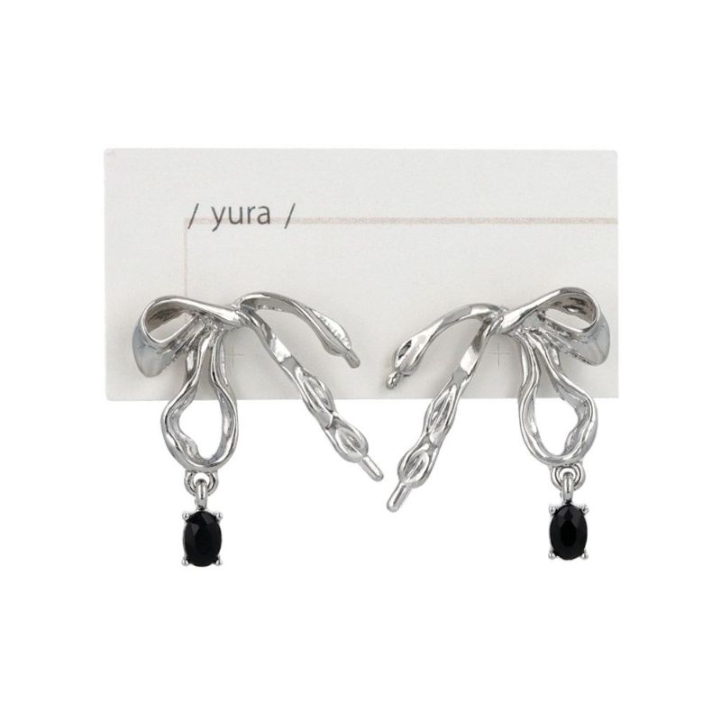 ピアス yura ニッケルフリー メタル リボン オーバル ストーン チタンポスト スタッドピアス