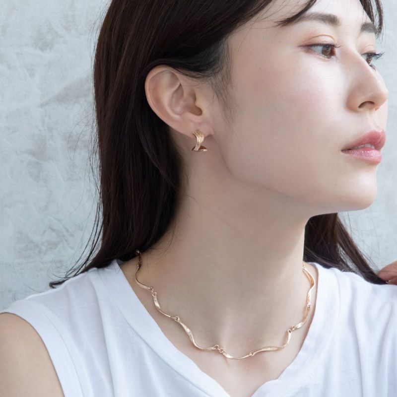 ネックレス ripple ニッケルフリー メタル ウェーブ ライン ショートネックレス