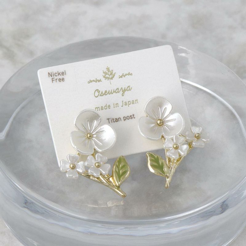 ピアス ニッケルフリー メタル パール フラワー 花 リーフ チタンポスト スタッドピアス