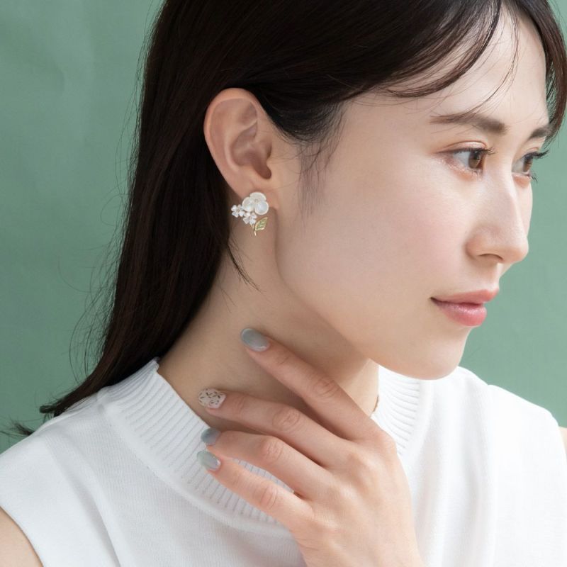 ピアス ニッケルフリー メタル パール フラワー 花 リーフ チタンポスト スタッドピアス