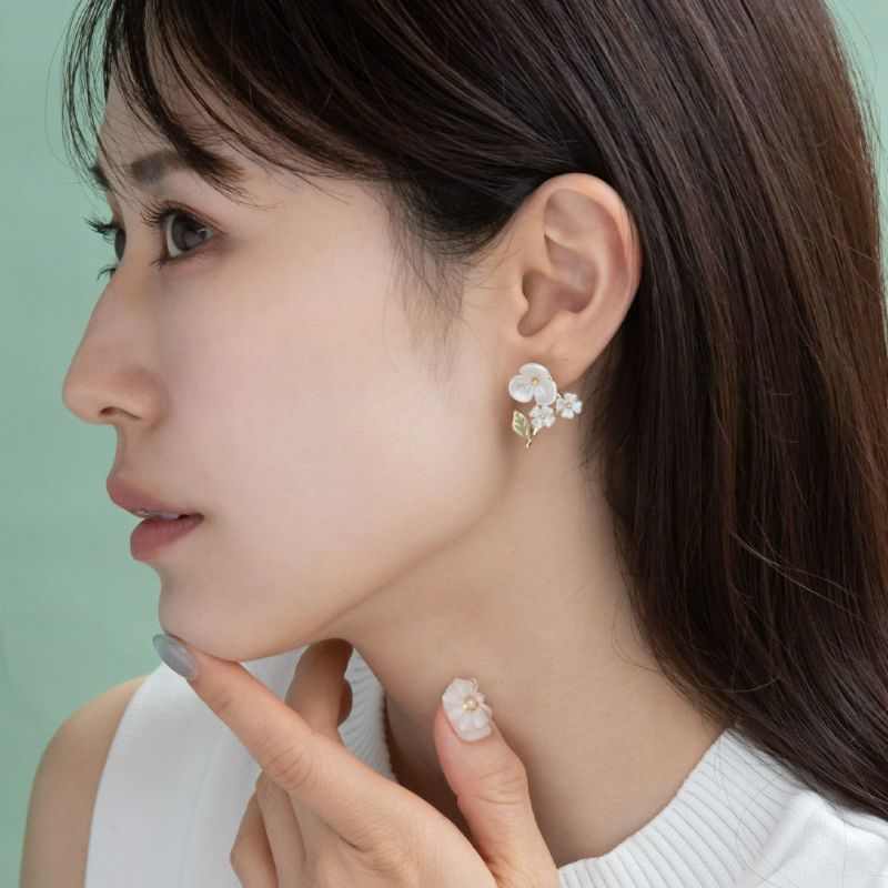 ピアス ニッケルフリー メタル パール フラワー 花 リーフ チタンポスト スタッドピアス