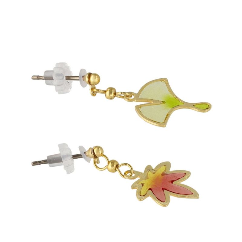 ピアス 和風 紅葉 もみじ 銀杏 イチョウ グラデーション アシンメトリー メタル チタンポスト スタッドピアス