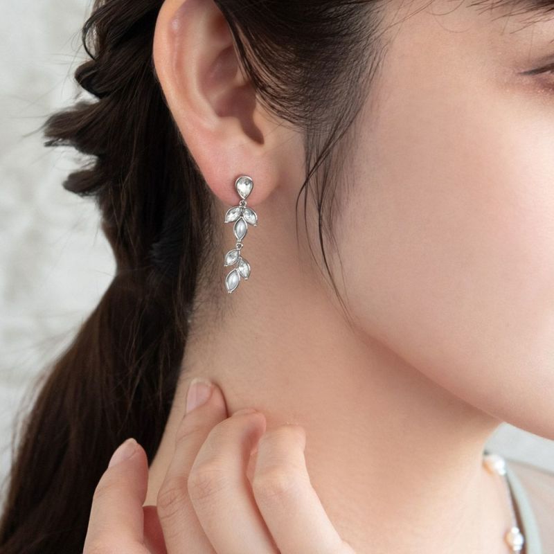 Classy ピアス ニッケルフリー メタル パール ストーン リーフ ドロップ チタンポスト スタッドピアス