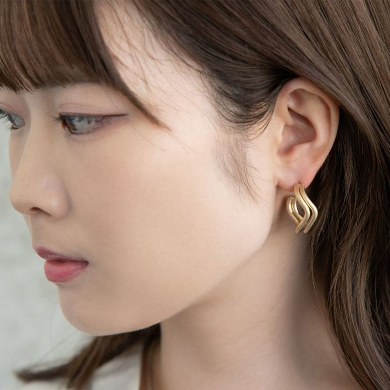 ピアス sable gold サブルゴールド メタル ダブル ライン ウェーブ ステンレスポスト C型 スタッドピアス