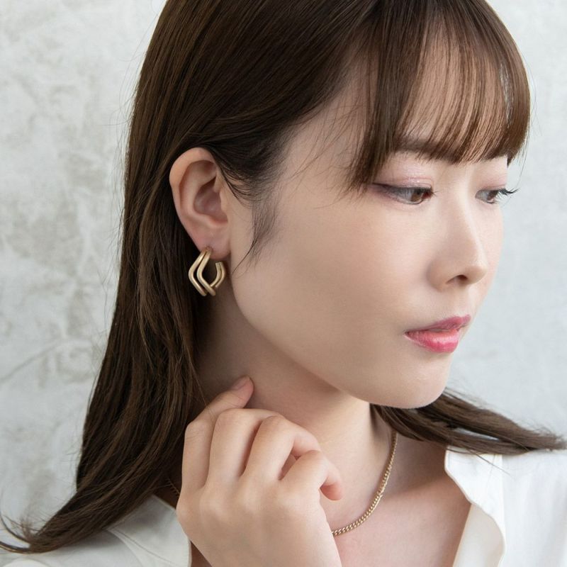 ピアス sable gold サブルゴールド メタル ダブル ライン ウェーブ ステンレスポスト C型 スタッドピアス