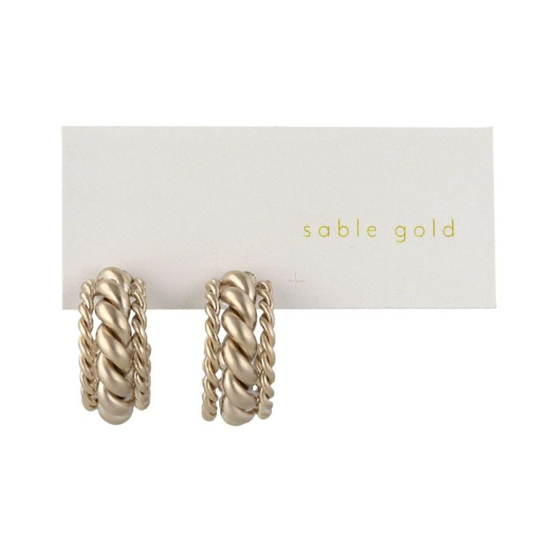 ピアス sable gold サブルゴールド メタル スリー ライン ツイスト カーブ ステンレスポスト C型 スタッドピアス