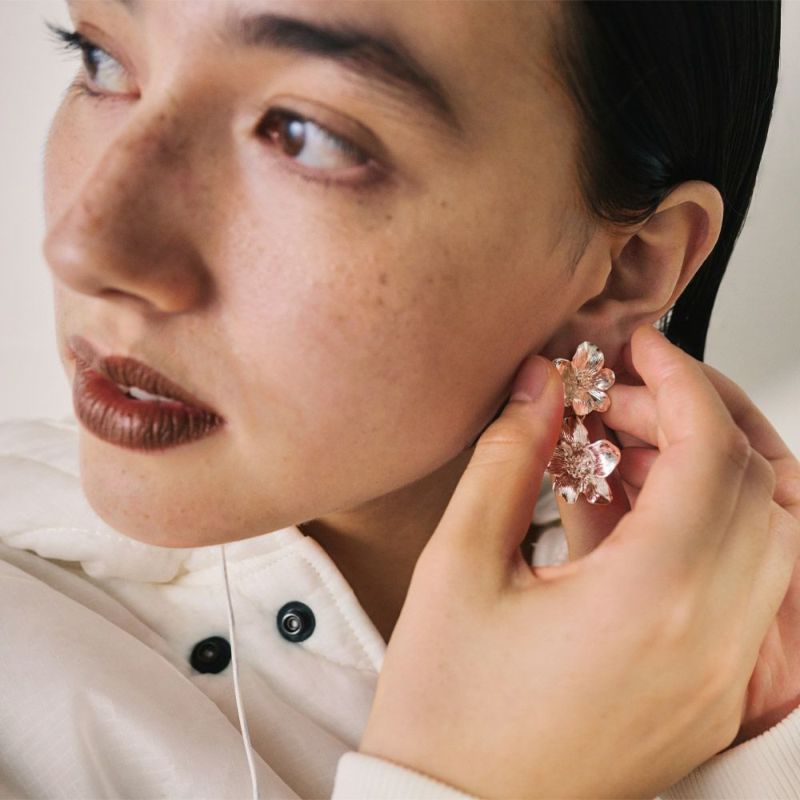 【LIMITED NUMBER】Vintage Like ピアス ニッケルフリー メタル フラワー アネモネ ダブル チタンポスト スタッドピアス
