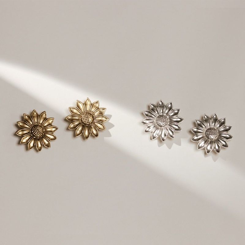 【Haruki Wada】印台メタルピアス太陽 BOW ダイヤモンド ピアス