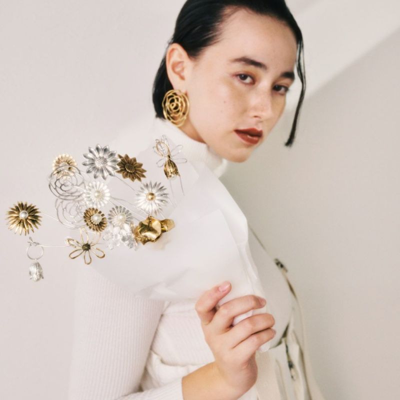 【LIMITED NUMBER】Vintage Like ピアス ニッケルフリー メタル フラワー マーガレット ダブル パール バックキャッチ チタンポスト スタッドピアス