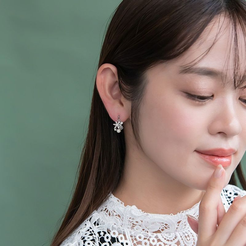 ピアス ニッケルフリー メタル 雪の結晶 合成キャッツアイ パール ストーン チタンポスト スタッドピアス