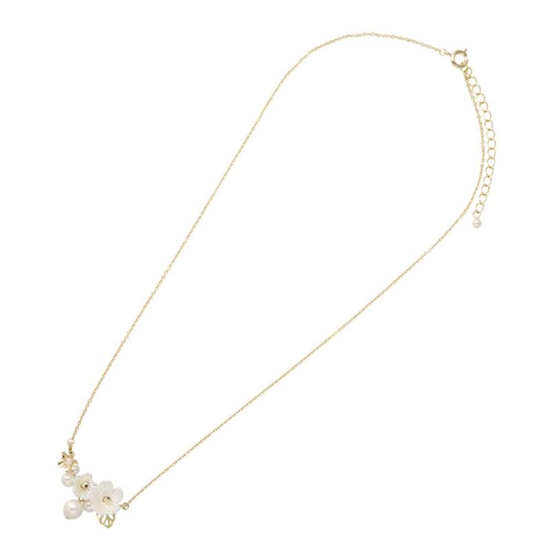 ネックレス ニッケルフリー メタル パール トリプル フラワー 花 リーフ チェーン ショートネックレス