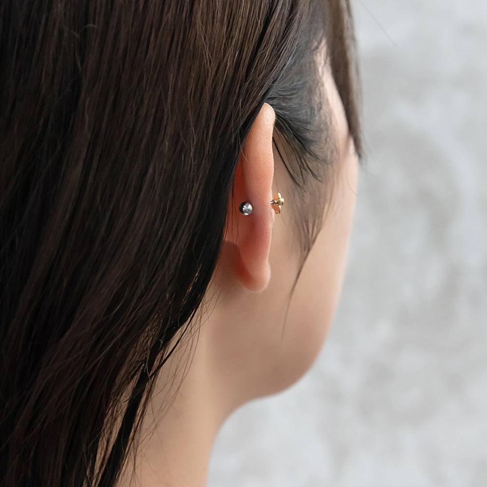 ボディピアス 宇宙船 キュービックジルコニア ストレートバーベル ネジ式 サージカルステンレス 18G 【1個販売】