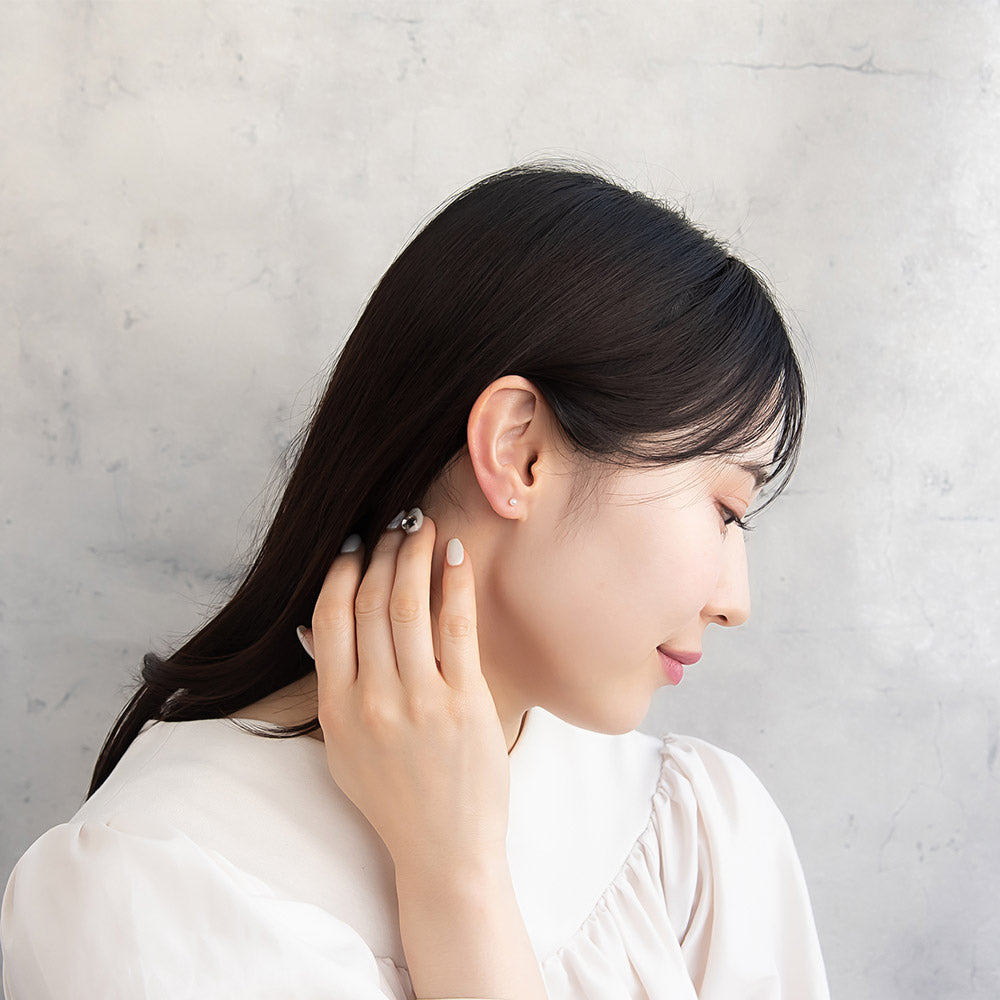 樹脂ピアス ニッケルフリー メタル リボン パール ストーン 6個セット ポストピアス