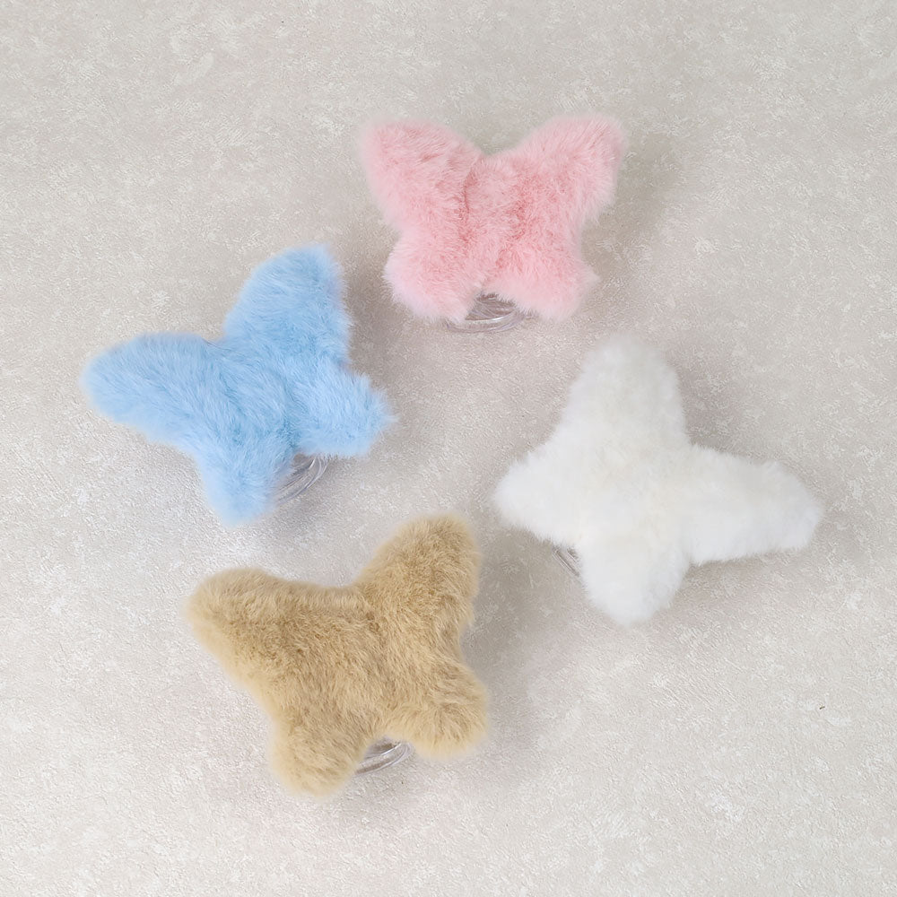 デニムリメイク☆ファー✨ハラコ✨付ヘアクリップ デニムリメイク☆ファー✨ハラコ✨付ヘアクリップ