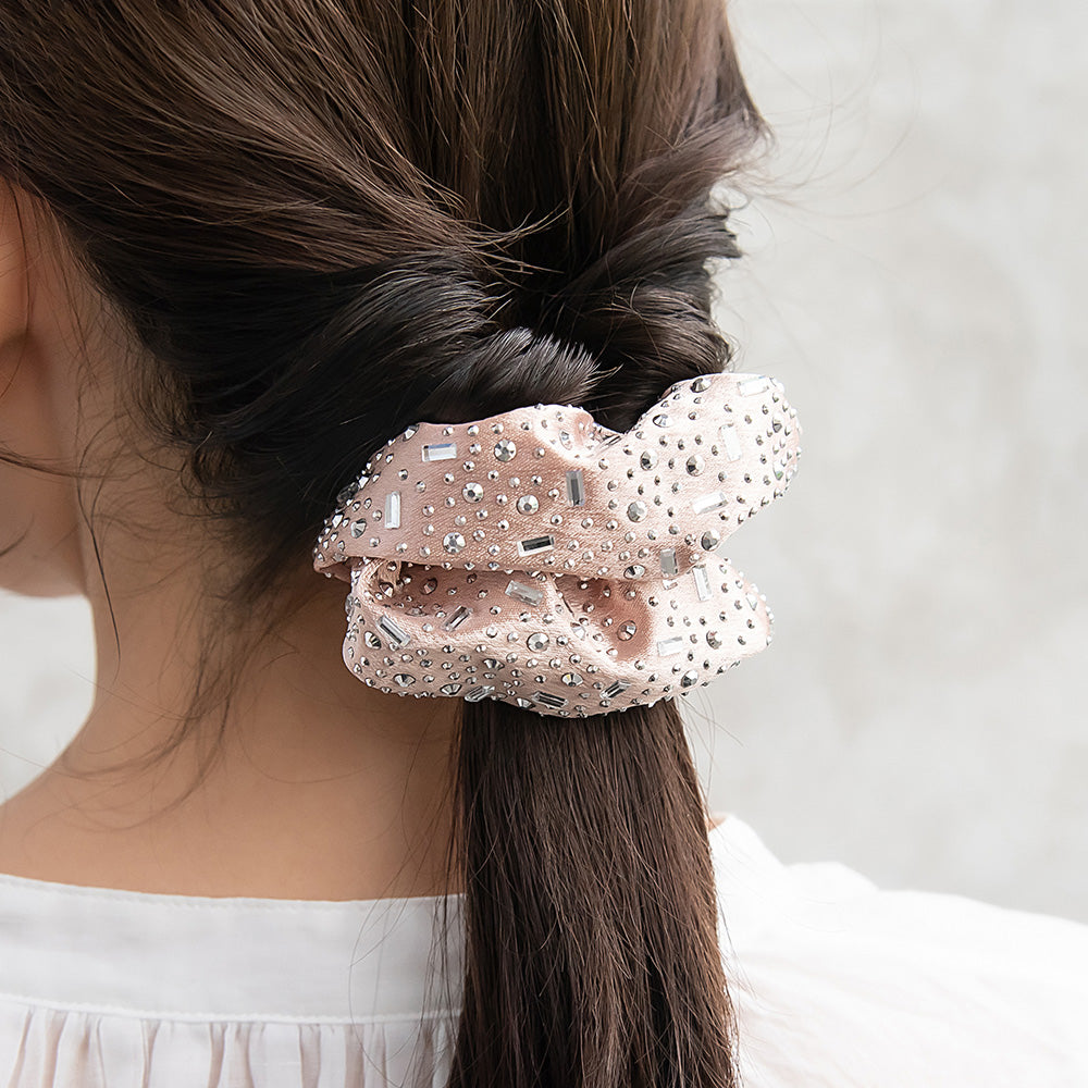 シュシュ サテン生地 ビジュー付き