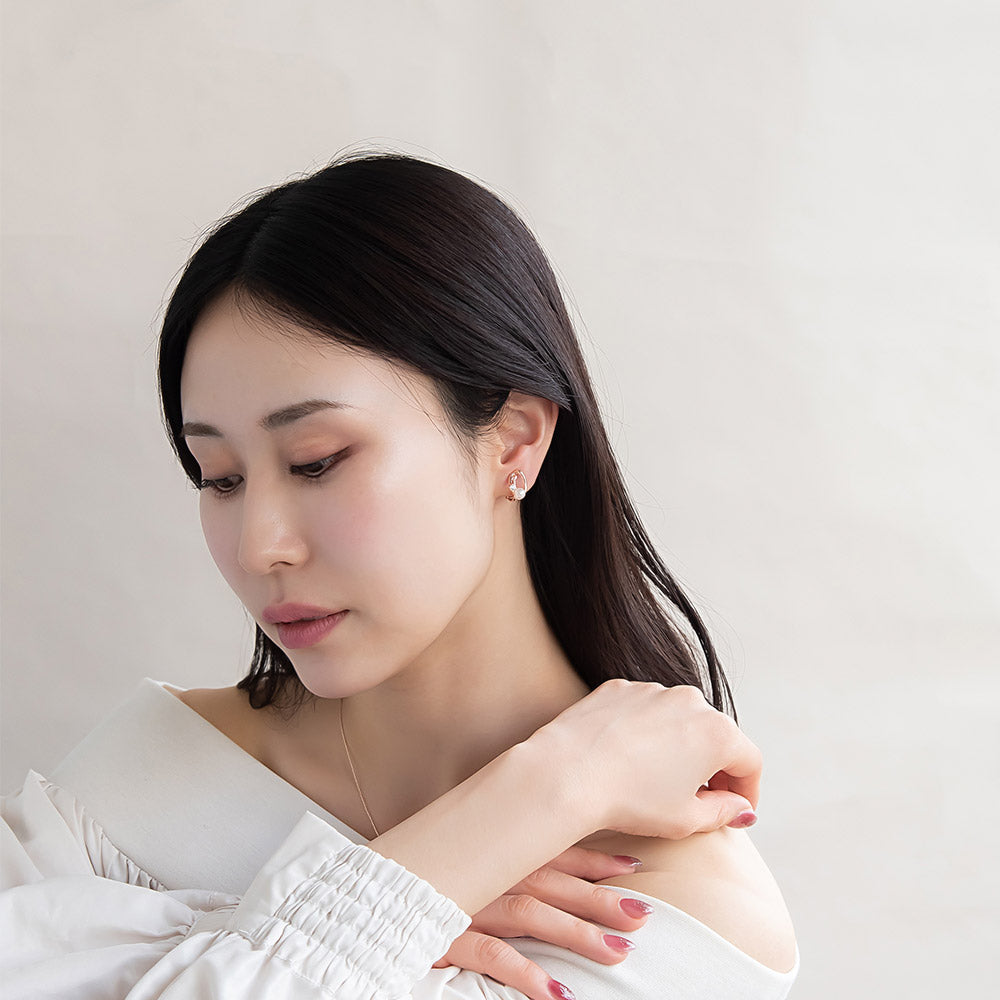 イヤリング ニッケルフリー ロゼシルバー メタル ドロップ ライン フレーム ストーン パール ネジバネ式イヤリング