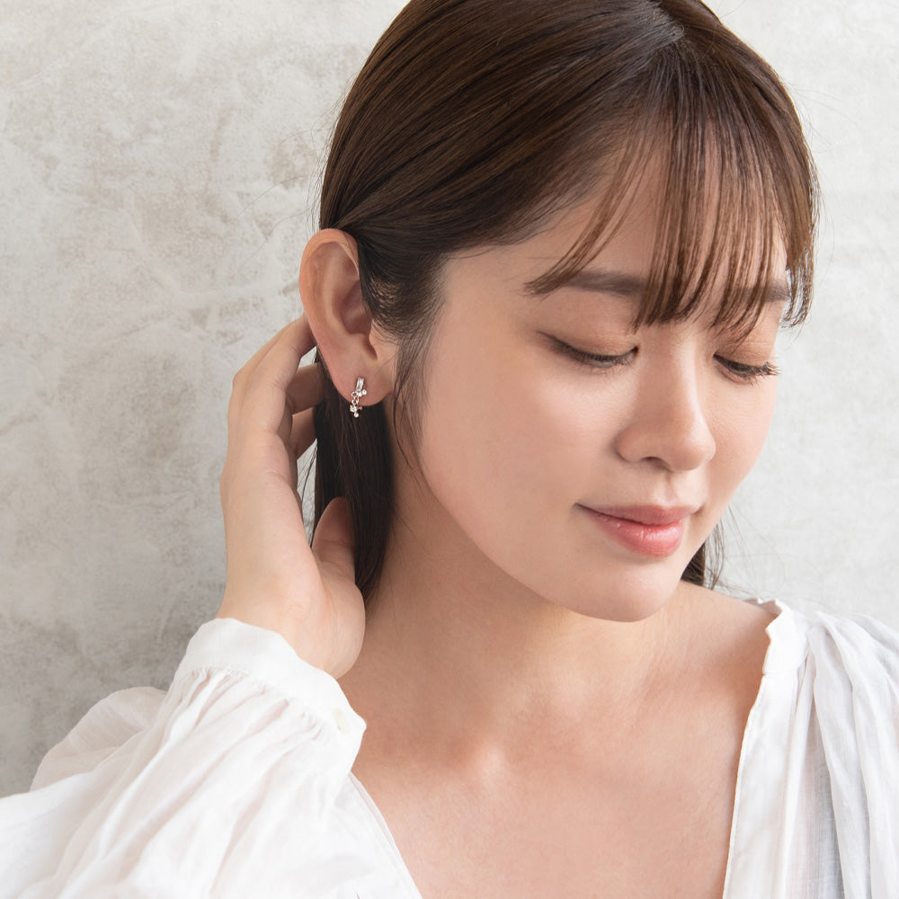 イヤリング ニッケルフリー メタル ミニ ストーン レクタングル 下がり ネジバネ式イヤリング