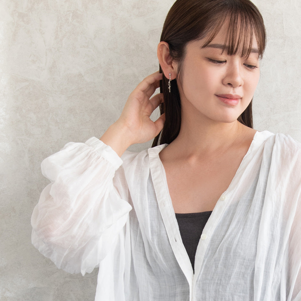 イヤリング ニッケルフリー メタル ワイヤー ウェーブ ミニ ストーン チェーン 下がり ネジバネ式イヤリング