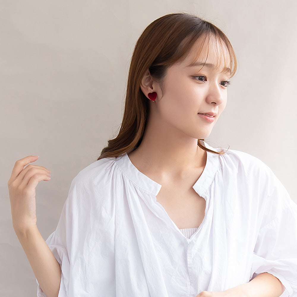 イヤリング ニッケルフリー ベロア ハート ネジバネ式イヤリング