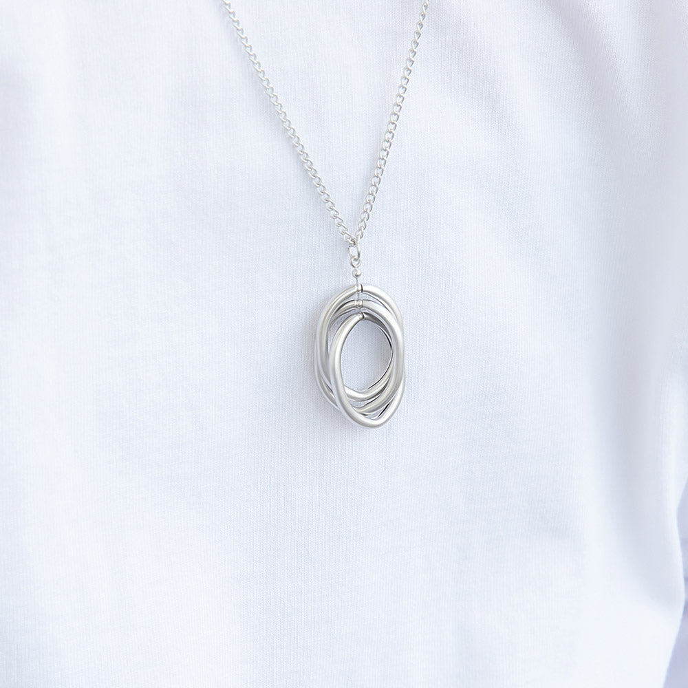 ネックレス ニッケルフリー sable silver メタル トリプル オーバル リング クロス ペンダントネックレス