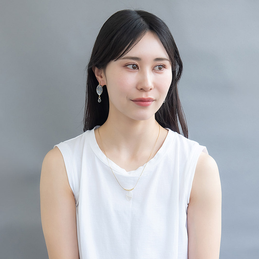 ネックレス ニッケルフリー メタル ボール ビーズ ラメ シェル アーモンド ロングネックレス