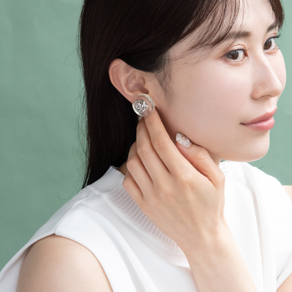 ピアス ニッケルフリー メタル フラワー ローズ 薔薇 クリア 変形 サークル チタンポスト スタッドピアス