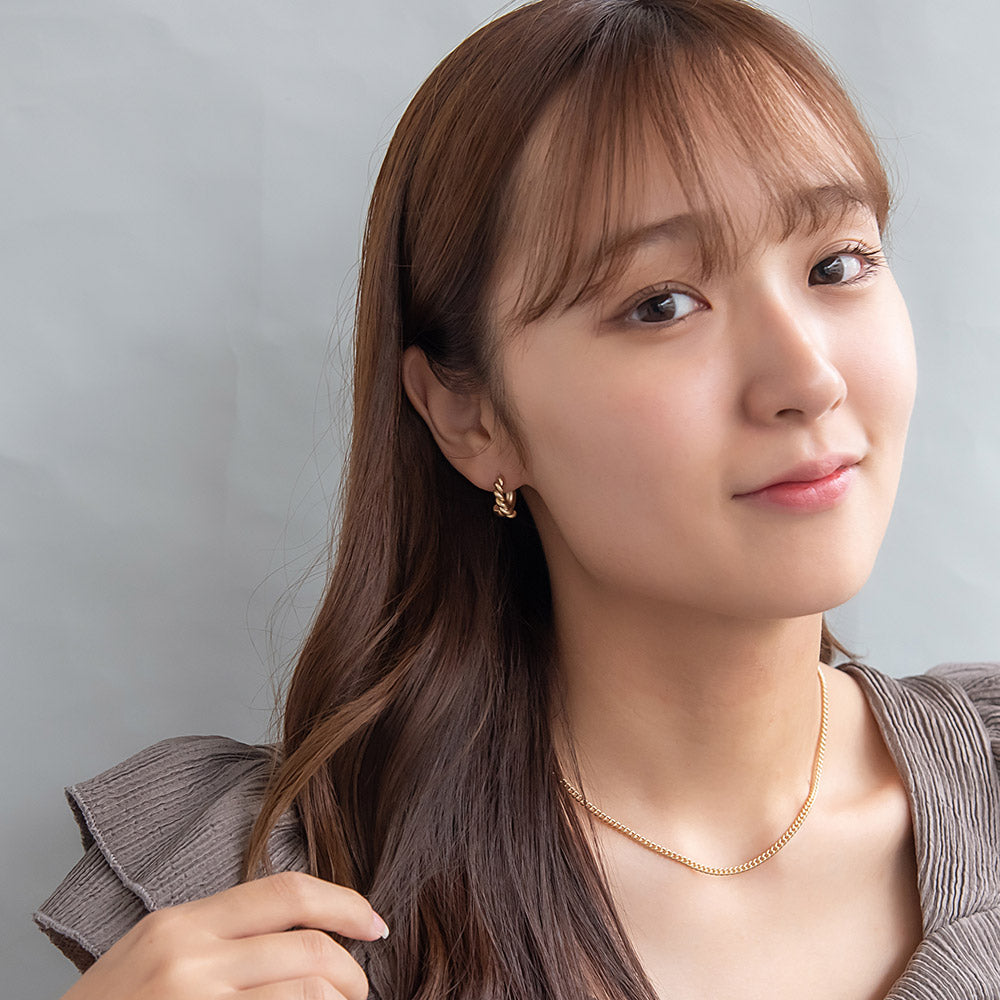 ピアス sable gold ハーフ ツイスト クロス カーブ ライン ステンレスポスト C型 ミニ スタッドピアス