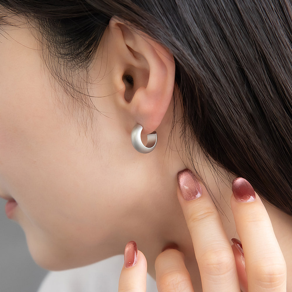 ピアス sable silver メタル カーブ ライン ラウンド C型 スタッドピアス