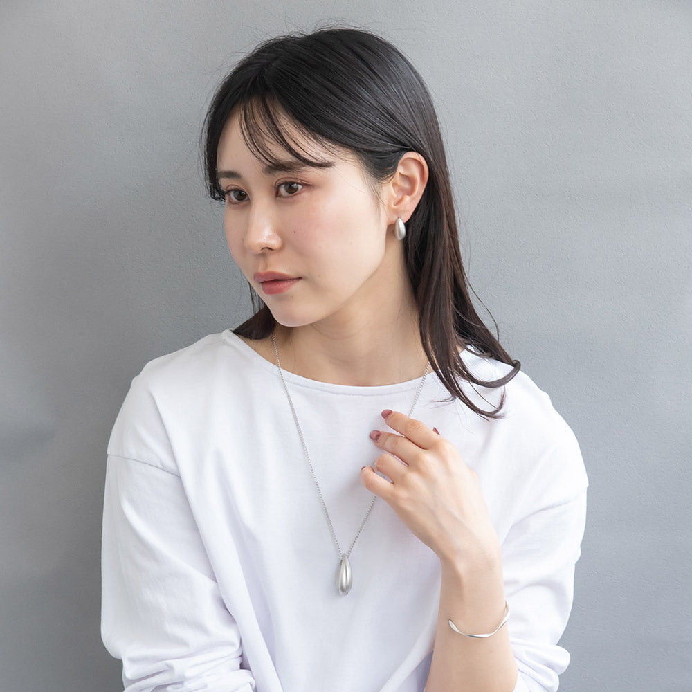 ピアス sable silver メタル ドロップ カーブ C型 スタッドピアス