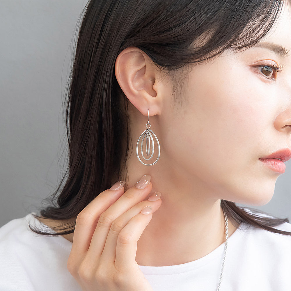 ピアス ニッケルフリー sable silver メタル トリプル ドロップ 梨地 フックピアス