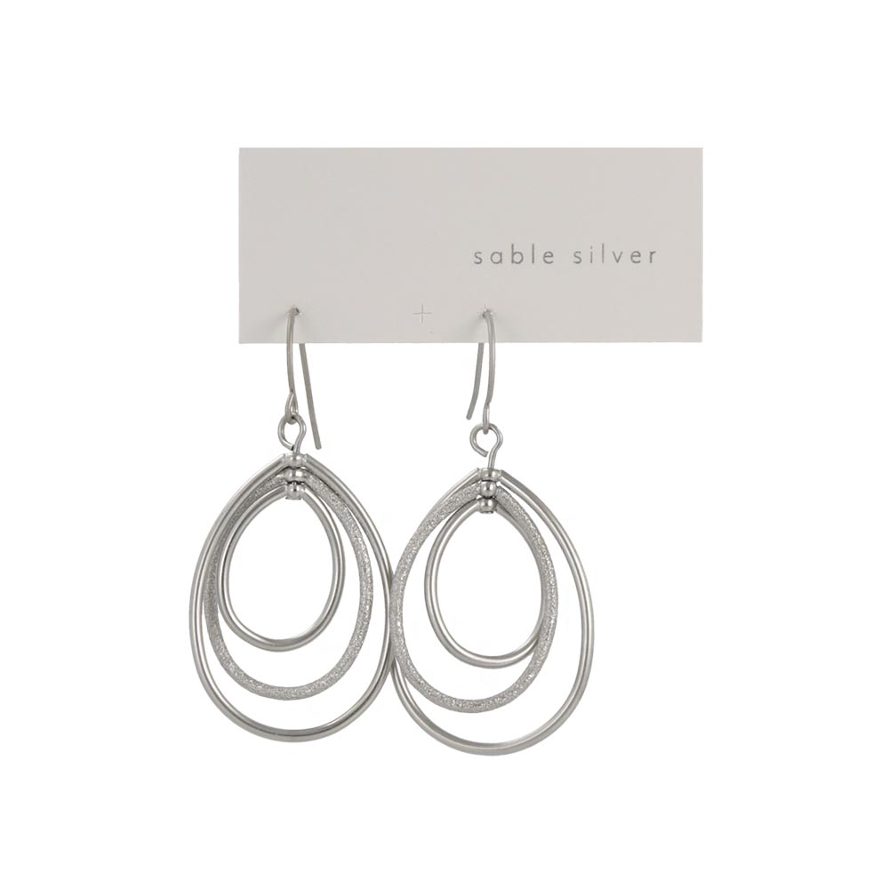ピアス ニッケルフリー sable silver メタル トリプル ドロップ 梨地 フックピアス